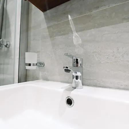 Cerviola Luxury 3 Bedroom شقة