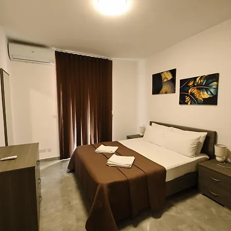 شقة Cerviola Luxury 3 Bedroom *