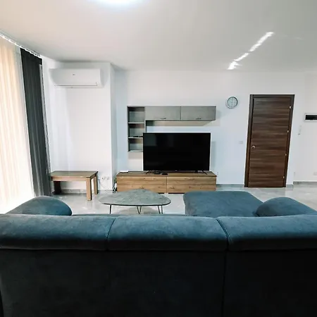 شقة Cerviola Luxury 3 Bedroom *