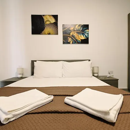 Cerviola Luxury 3 Bedroom شقة *