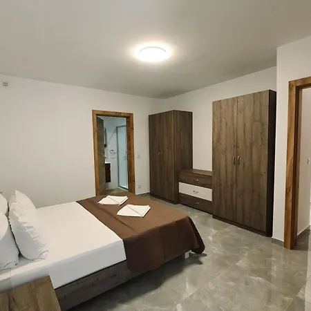 アパート Cerviola Luxury 3 Bedroom