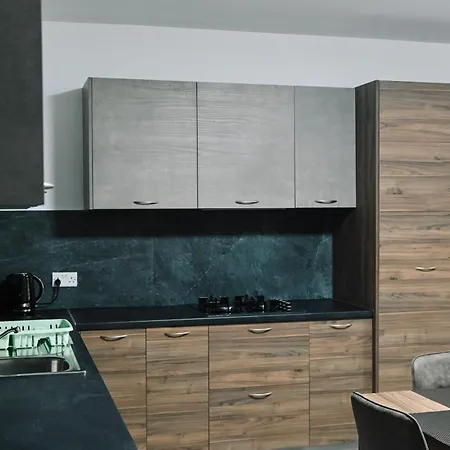 Cerviola Luxury 3 Bedroom マルサスカーラ