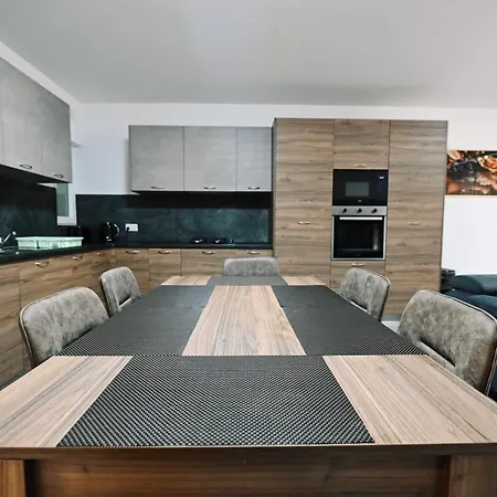 Cerviola Luxury 3 Bedroom